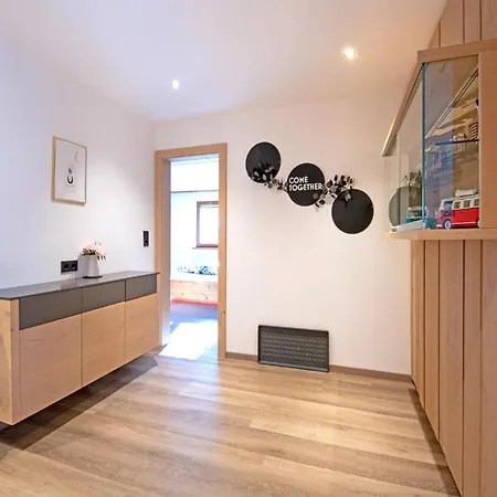 Exclusive With Garden And Whirlpool *