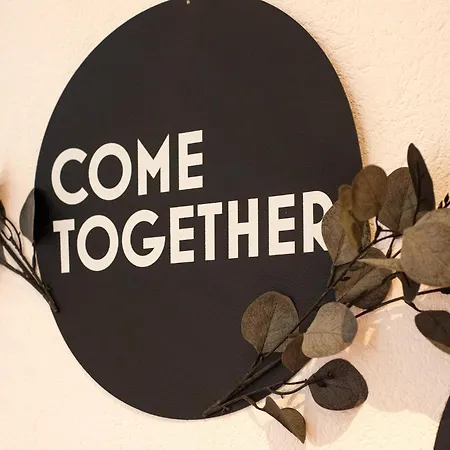 Feriehus Exclusive With Garden And Whirlpool Ramsau im Zillertal