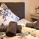 Exclusive With Garden And Whirlpool Holiday home
