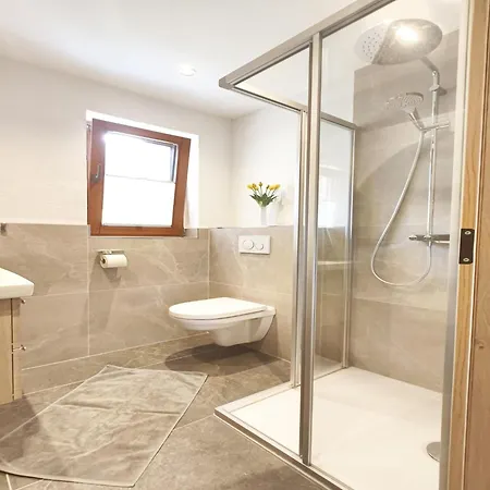 Hébergement de vacances Exclusive With Garden And Whirlpool Ramsau im Zillertal