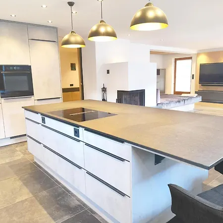 Dom wakacyjny Exclusive With Garden And Whirlpool *